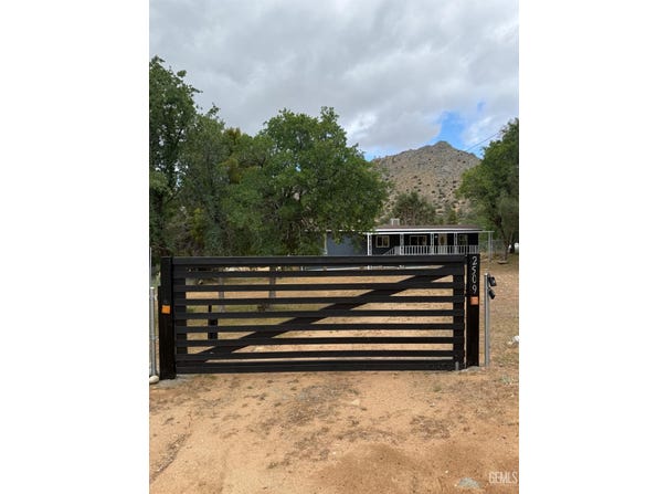 2509 Rembach, Bodfish, CA 93205