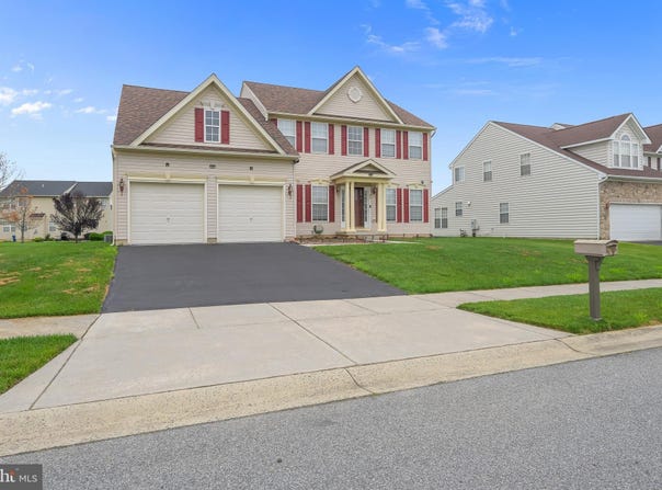 34 CALVARESE DRIVE, BEAR, DE 19701