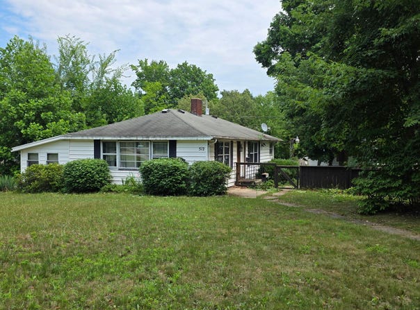 512 Green Street, Dowagiac, MI 49047