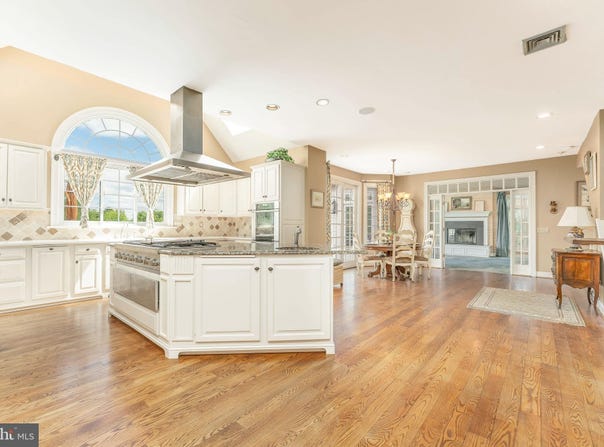 895 BAINBRIDGE DRIVE, WEST CHESTER, PA 19382