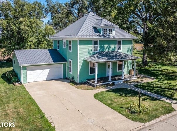 2130 PARK Street, Elk Horn, IA 51531