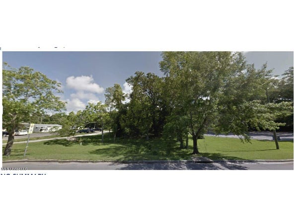 1.08 Government Street, Ocean Springs, MS 39564