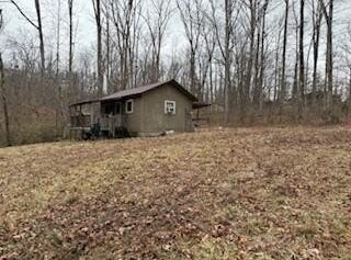 102 Fifth Jasper Road, Burnside, KY 42519