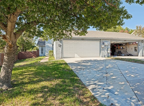 2205 Heritage Circle, Carrollton, TX 75006