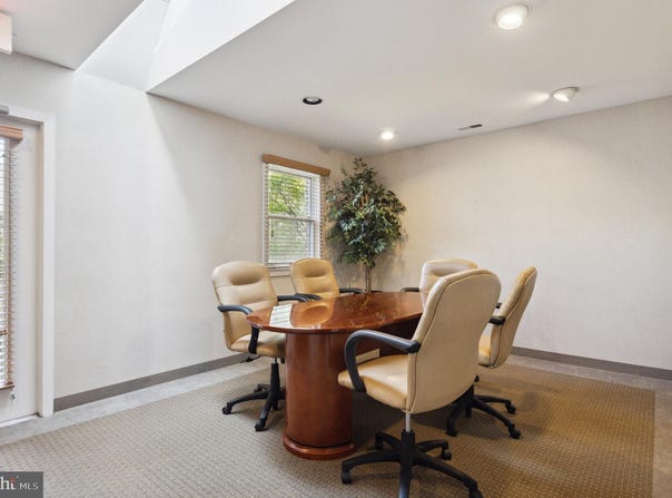 525 ROUTE 73 S, MARLTON, NJ 08053