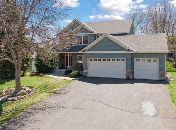 601 Ridgewood Lane, Delano, MN 55328