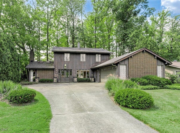 191 Parkview Drive, Aurora, OH 44202
