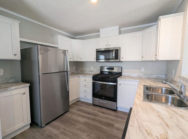 50 E. Arizona, Belleville, MI 48111