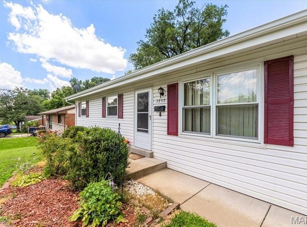 3959 Sims Avenue, St Ann, MO 63074
