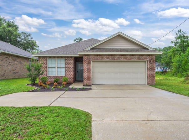 2120 Bayshore Drive, Niceville, FL 32578