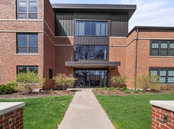 415 Stanton Avenue, Ames, IA 50014