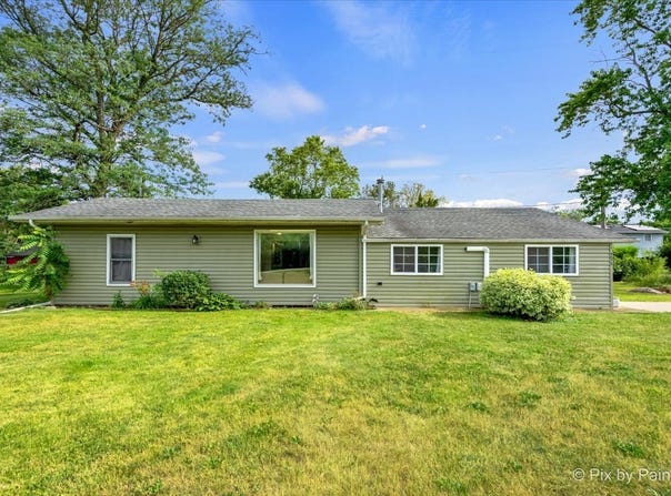 28w575 Lester Street, West Chicago, IL 60185