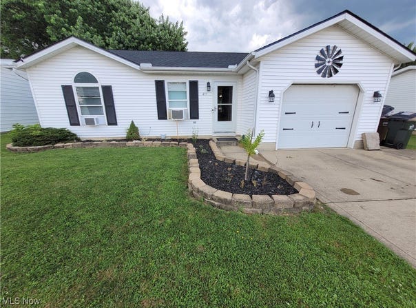 455 Stallion Court, LaGrange, OH 44050
