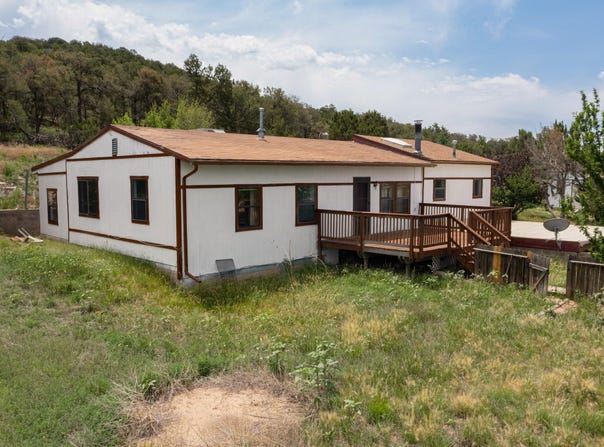 61 EAST Trail, Edgewood, NM 87015