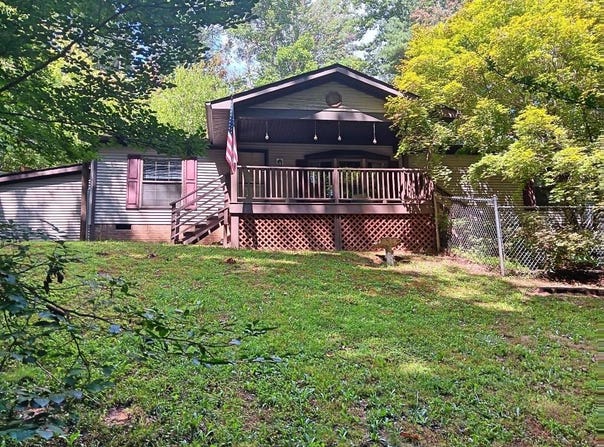 57 Sleepy Forest Drive, Leicester, NC 28748