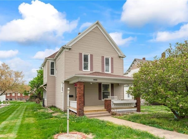 1404 Main Street, Higginsville, MO 64037