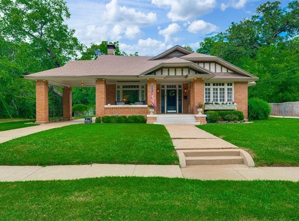 354 W Washington Street, Paris, TX 75460