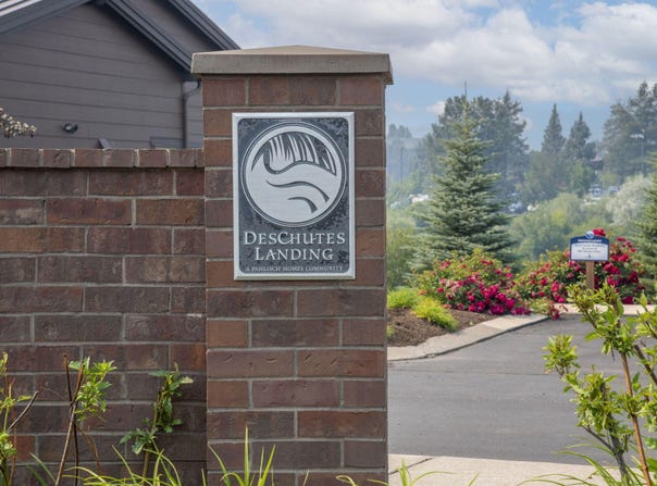892 SW Theater Drive, Bend, OR 97702