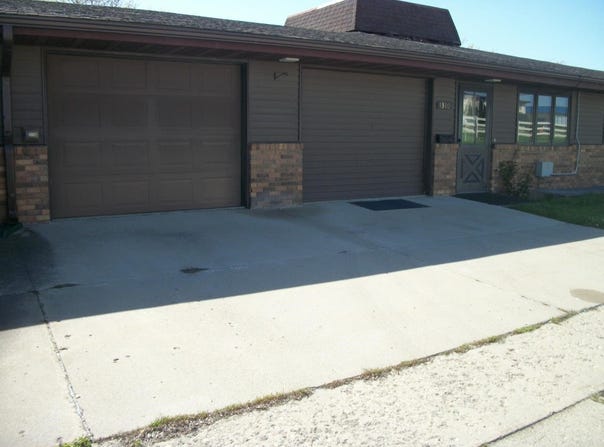 1310 Greta St, Cherokee, IA 51012