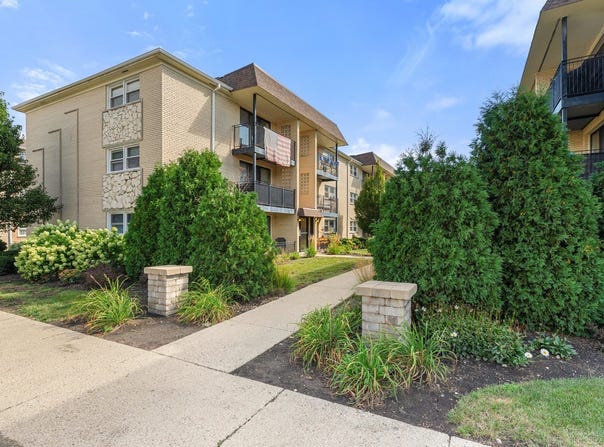 6553 N Harlem Avenue, Chicago, IL 60631