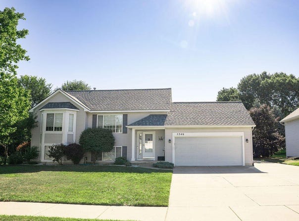 5346 Pinnacle Drive SW, Wyoming, MI 49519