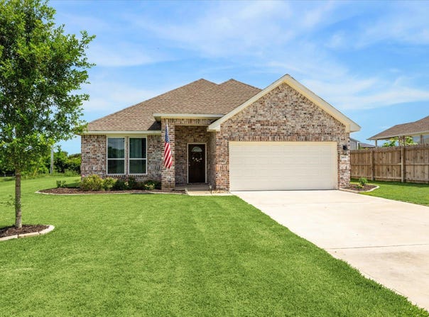 1401 Timber Oaks DR, Brenham, TX 77833