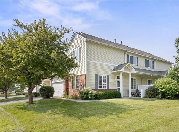 755 10th Street S, Buffalo, MN 55313