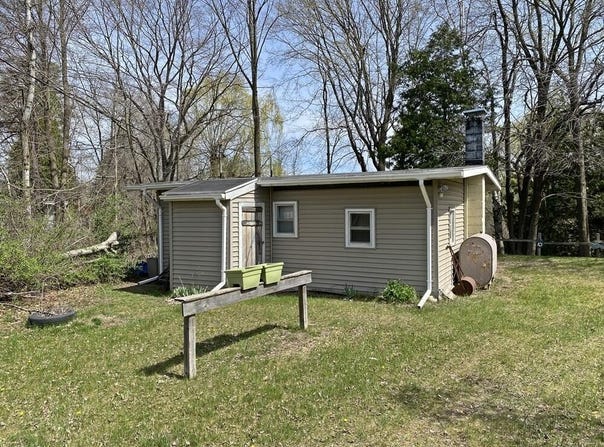 18874 Oxbow Drive, Barryton, MI 49305
