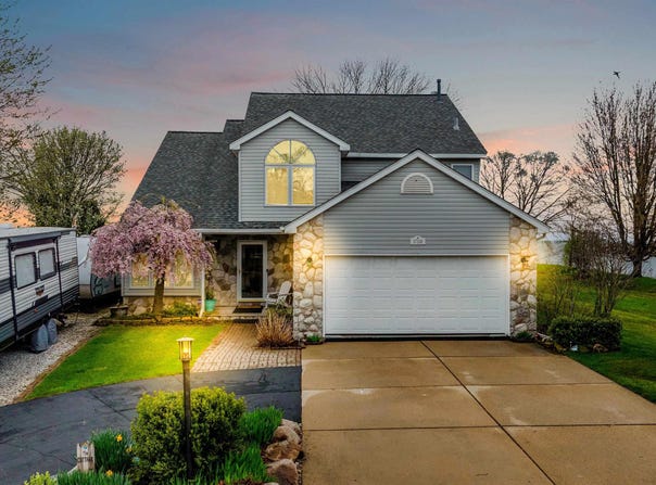 37330 Lakeshore, Harrison Twp, MI 48045