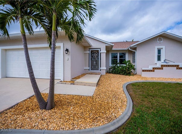 240 Riviera Court, Punta Gorda, FL 33950