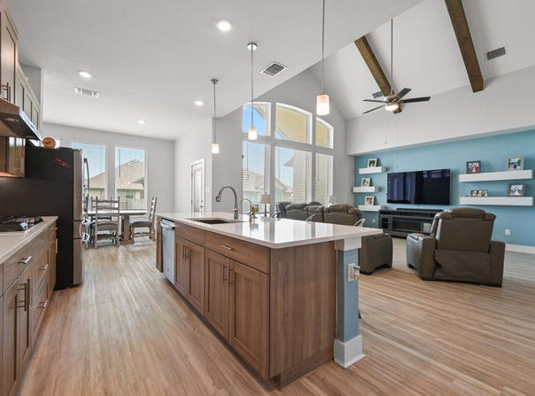 203 Soft Elm Dr, Buda, TX 78610