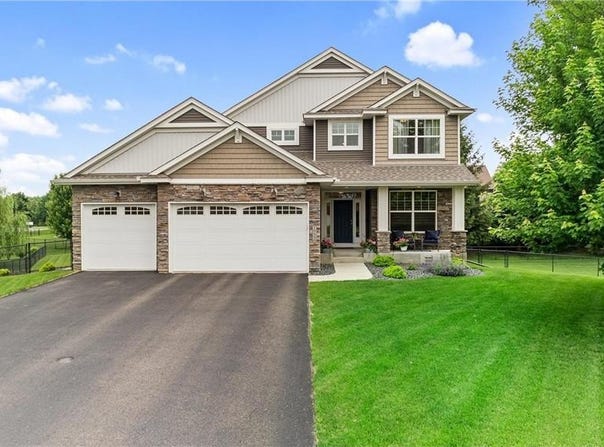 19550 Albany Circle NW, Elk River, MN 55330