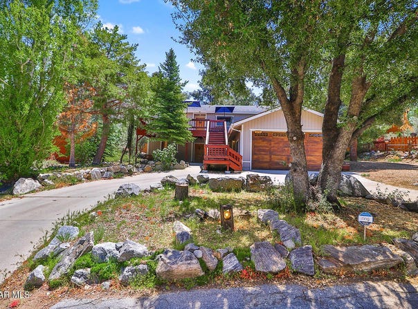 2216 Maplewood Way, Pine Mountain Club, CA 93222
