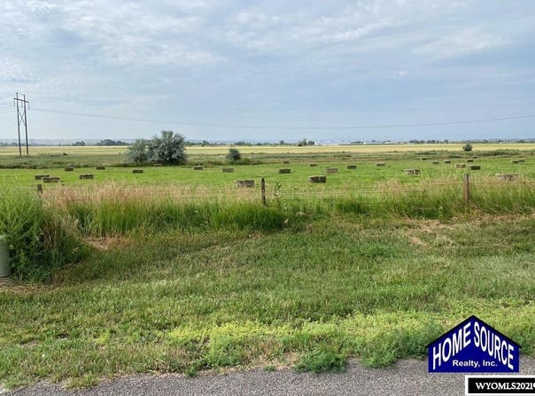 2045 Riverview Road, Riverton, WY 82501