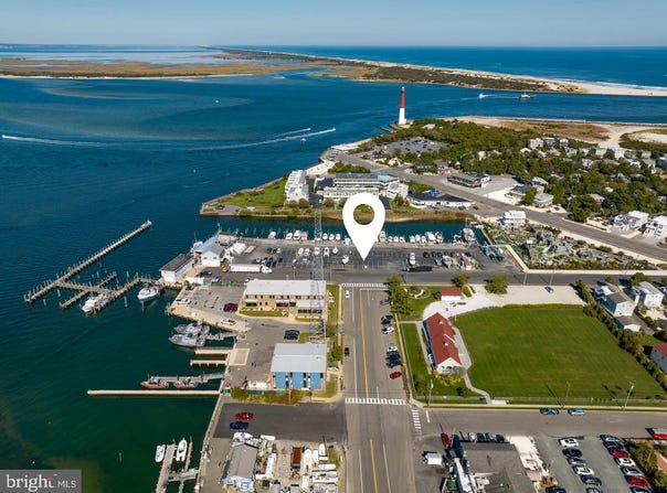 19 W 6TH STREET, BARNEGAT LIGHT, NJ 08006