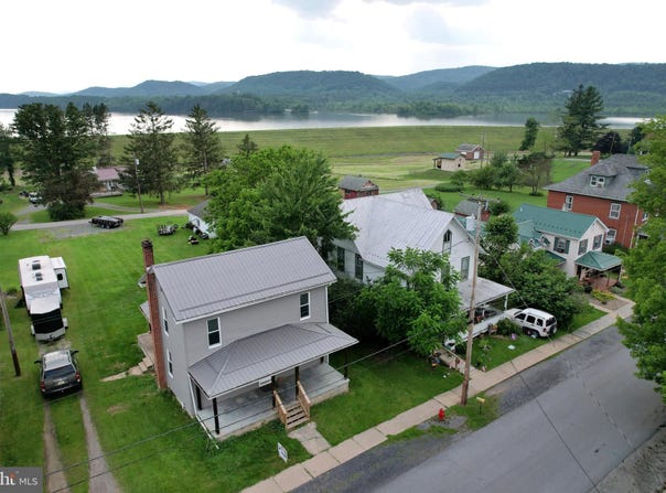 145 GROVE STREET, HOWARD, PA 16841