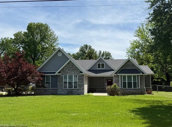 830 Creek AVE, Sallisaw, OK 74955