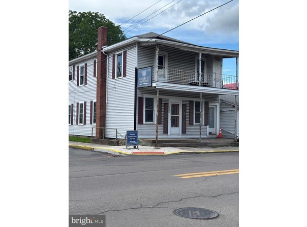 57 POTOMAC ST, RIDGELEY, WV 26753