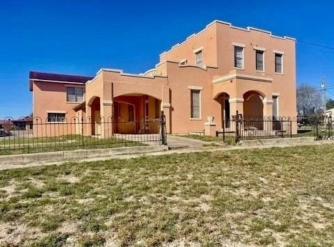 411 E North Street, Hebbronville, TX 78361