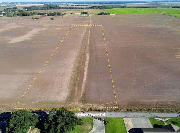 Mark Twain Road, Crowley, LA 70526