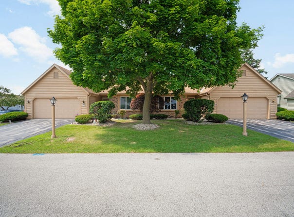 N98w17792 Sherwood Ct, Germantown, WI 53022