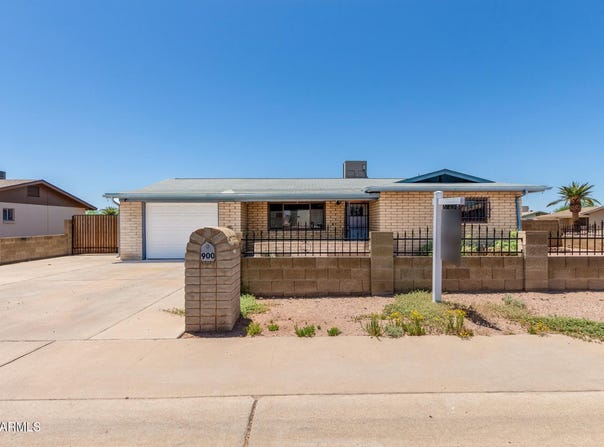 900 S PALO VERDE Drive, Apache Junction, AZ 85120