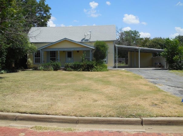 316 Mesquite Street, Ranger, TX 76470