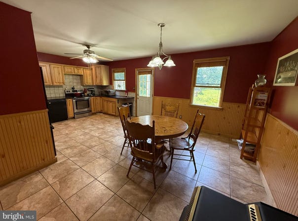 1243 GARRY AVENUE, VINELAND, NJ 08361