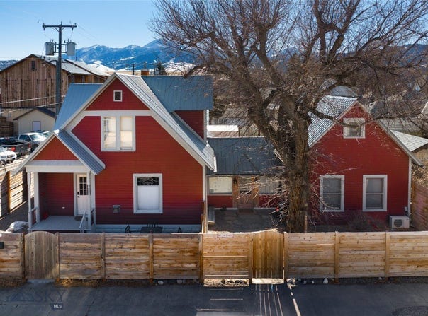 215 W Lewis Street, Livingston, MT 59047