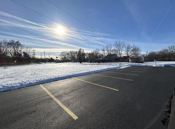 6N614 Courier Avenue, St. Charles, IL 60174