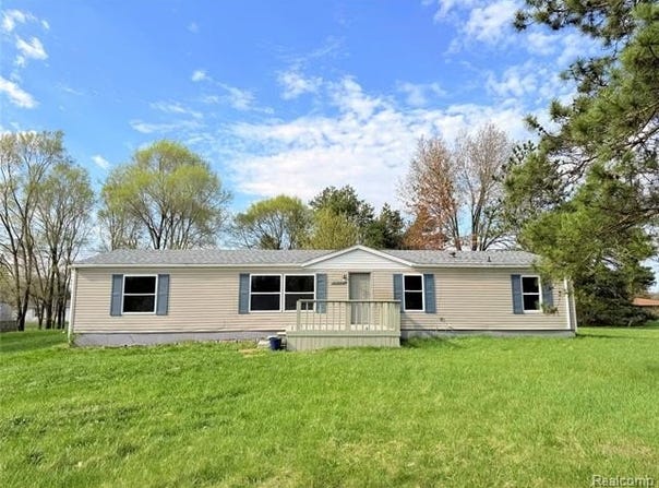 7033 E Mount Morris Road, Richfield Twp, MI 48463