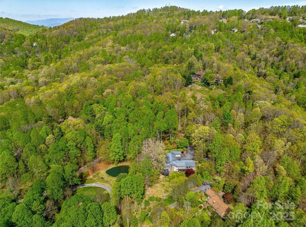 74 Solar Lane, Hendersonville, NC 28739
