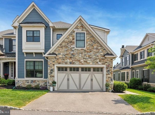 821 GREENWICH DRIVE, AMBLER, PA 19002