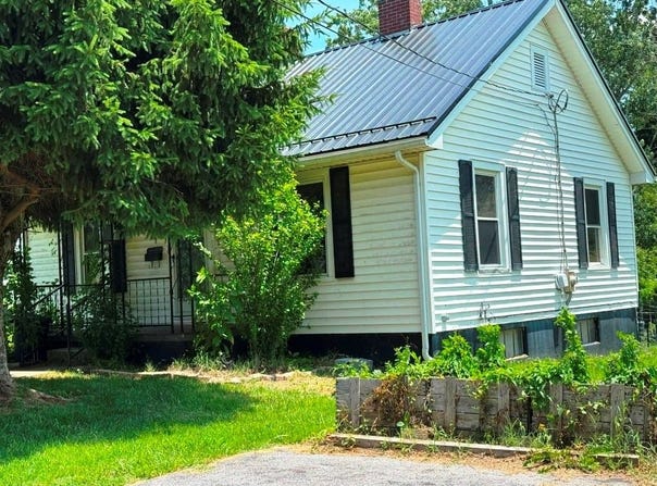 855 W Franklin St., Wytheville, VA 24382